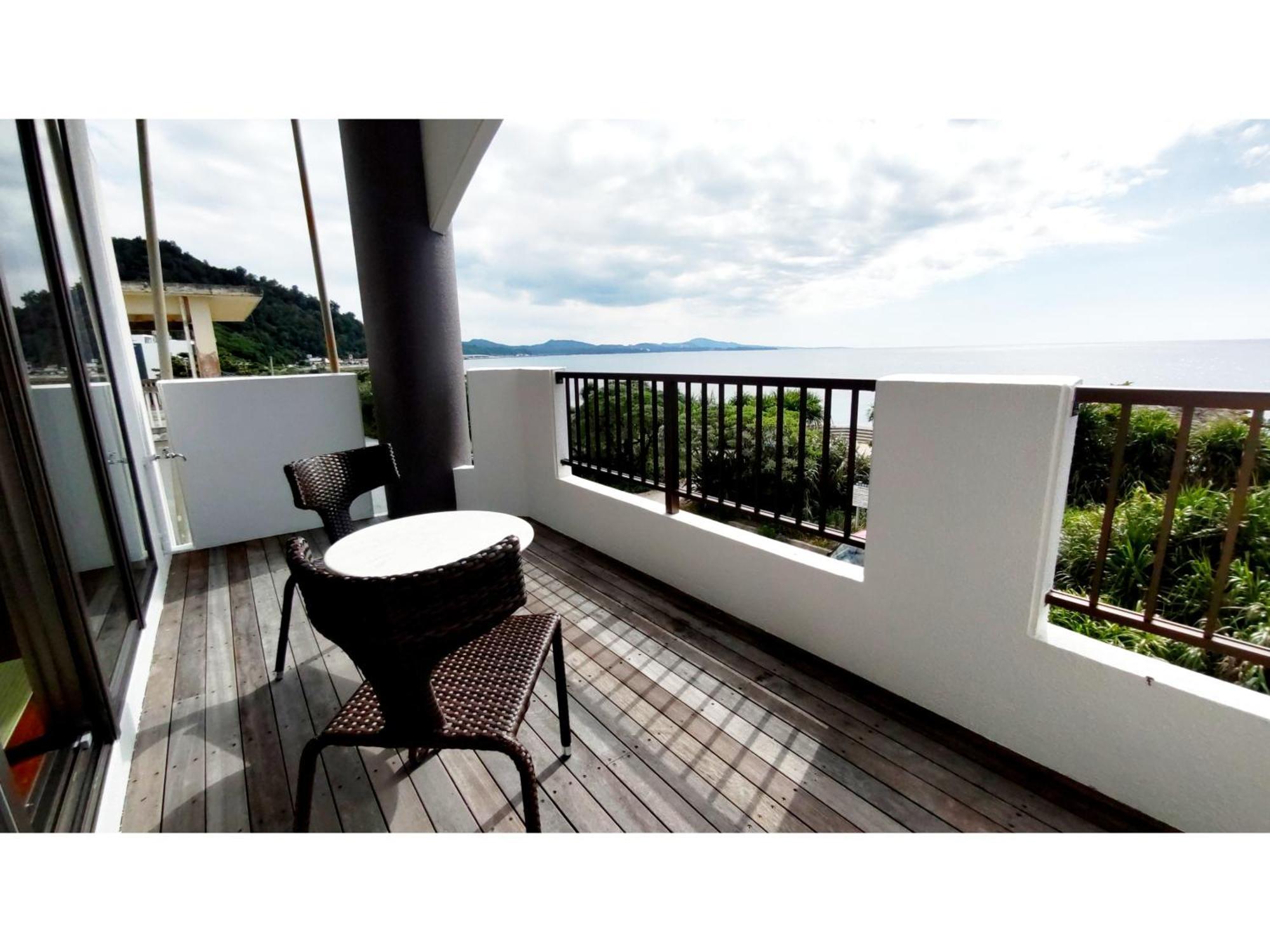 Kariyushi Condominium Resort Sea Side House Nago Eksteriør bilde