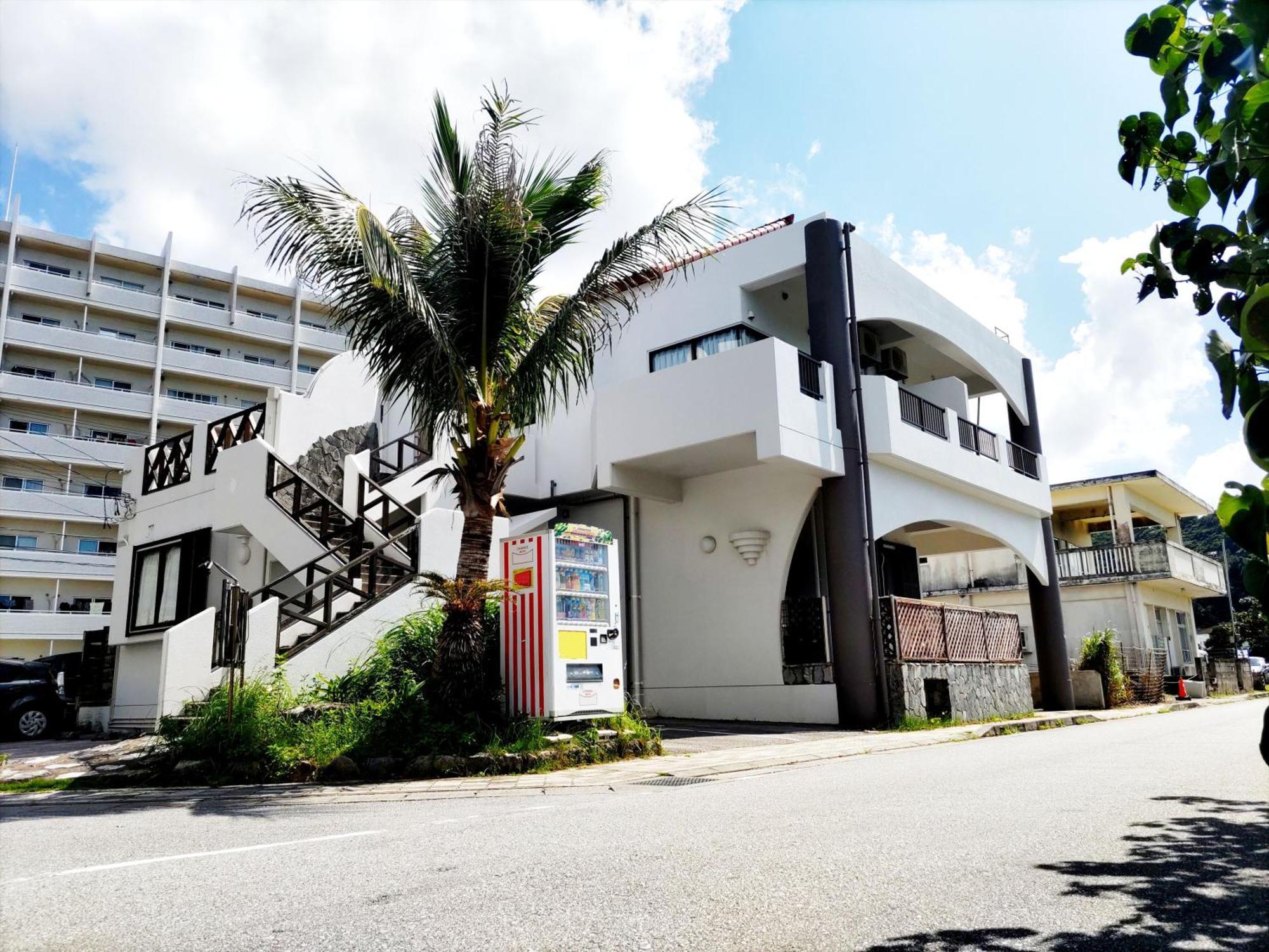 Kariyushi Condominium Resort Sea Side House Nago Eksteriør bilde