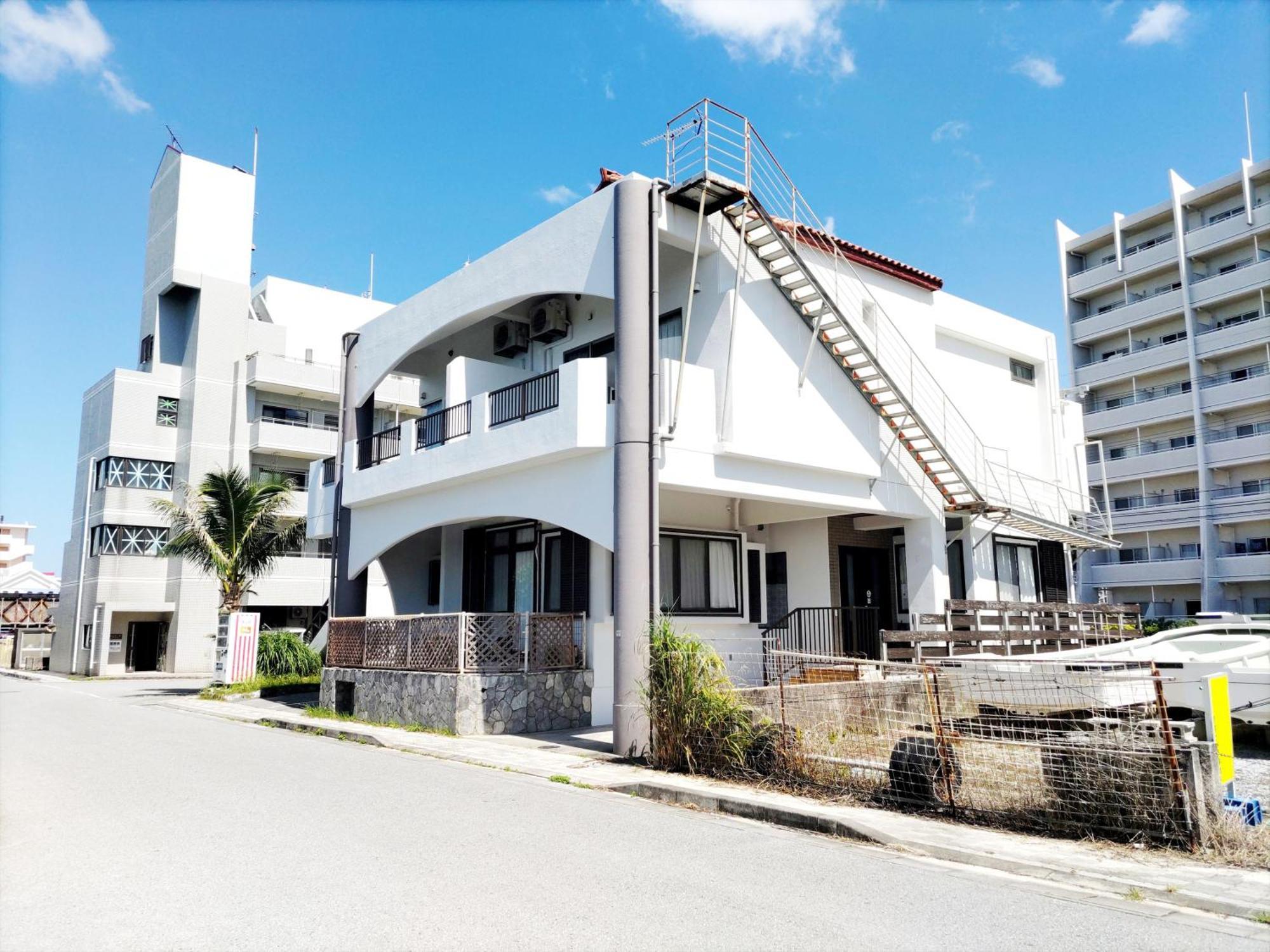Kariyushi Condominium Resort Sea Side House Nago Eksteriør bilde